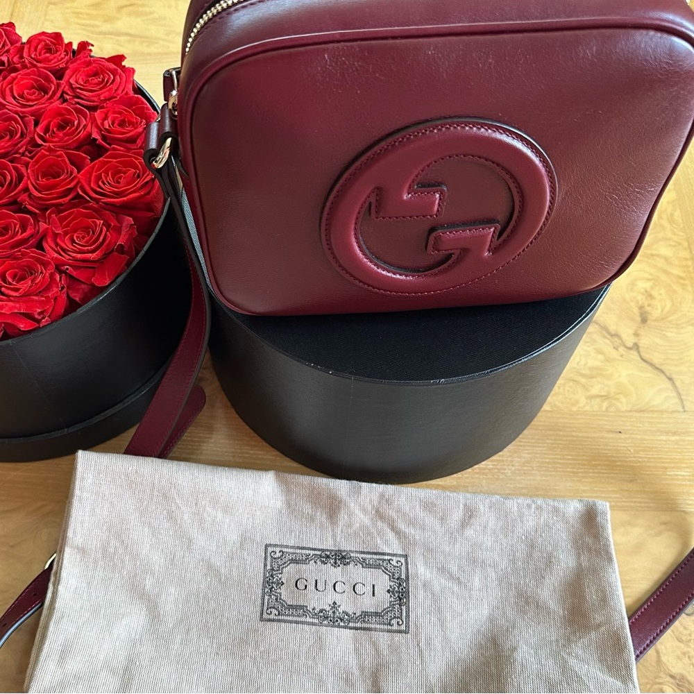 NWOT Authentic Gucci Marmont Small Red/Burgundy Leather Camera Bag